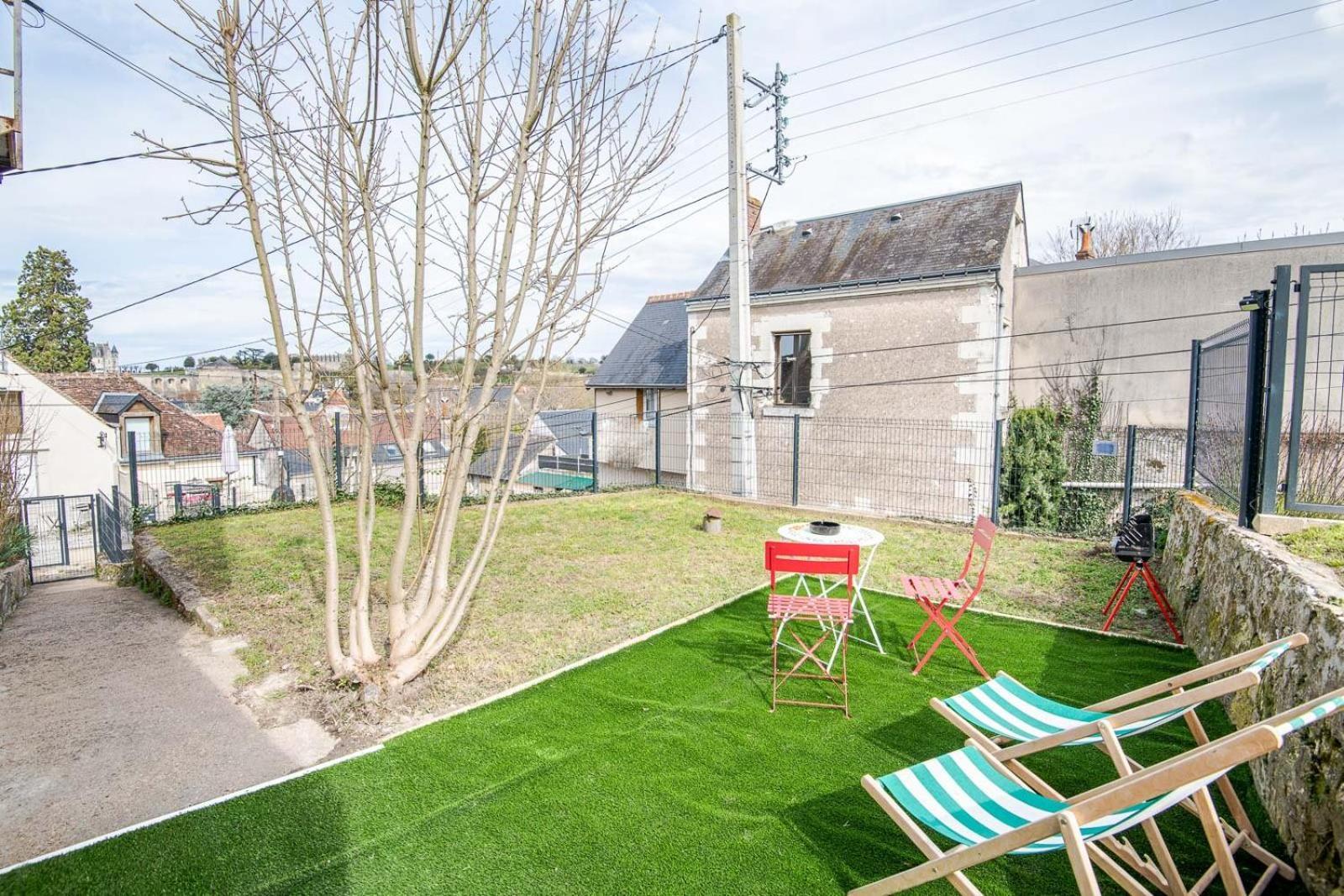 Le Cocon En Bois Proche Du Roi Hotell Amboise Exteriör bild